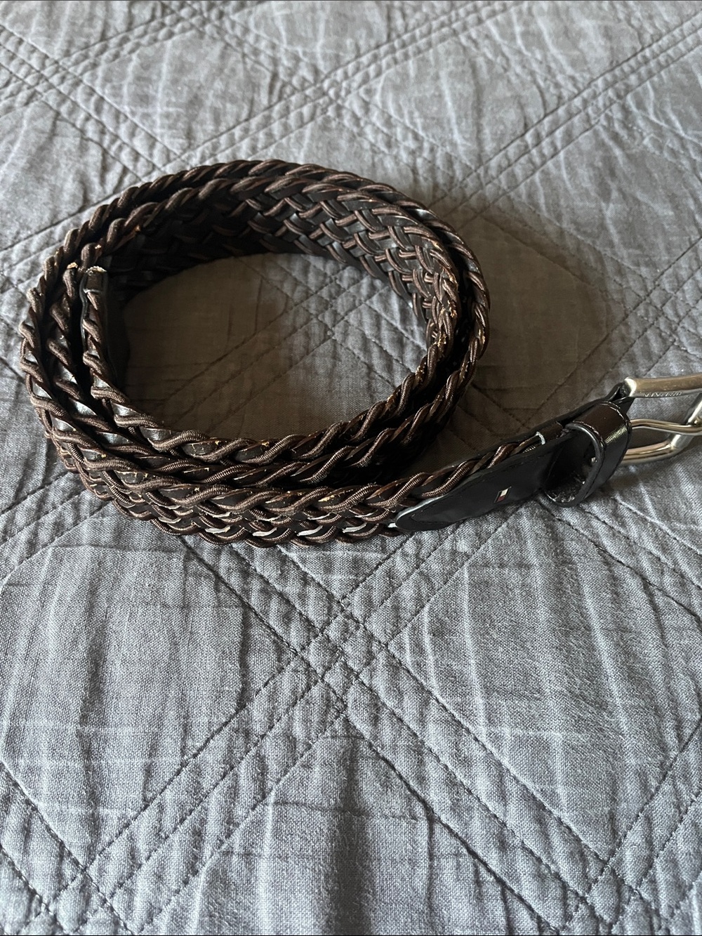 Tommy Hilfiger Brown Woven Leather Men’s Belt with Flag Logo